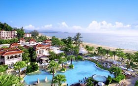 Centara Grand Beach Resort Phuket 5*